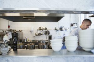 How to set up a restaurant kitchen